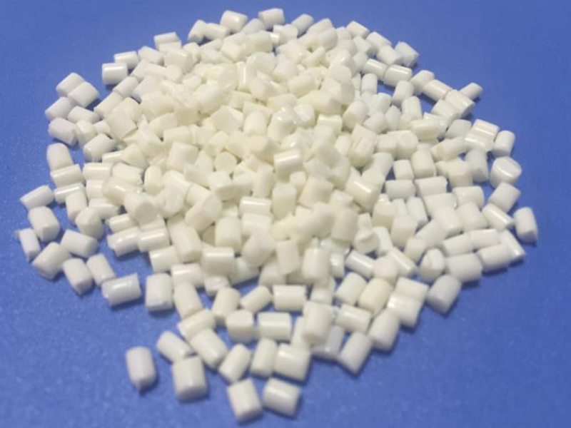 尼龍PA66絕緣外殼接線端子的耐壓和爬電強度怎么樣?