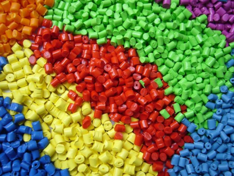 尼龍原料注塑時產生劃痕的原因是什么？解決措施