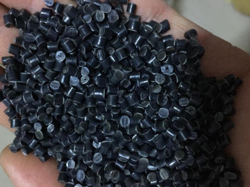 尼龍原料再生顆粒出現色差的原因是什么？改善色差的方法